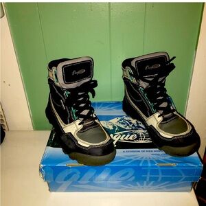 Authentic Vasque Gore-Tex boot, size 8 lightly worn